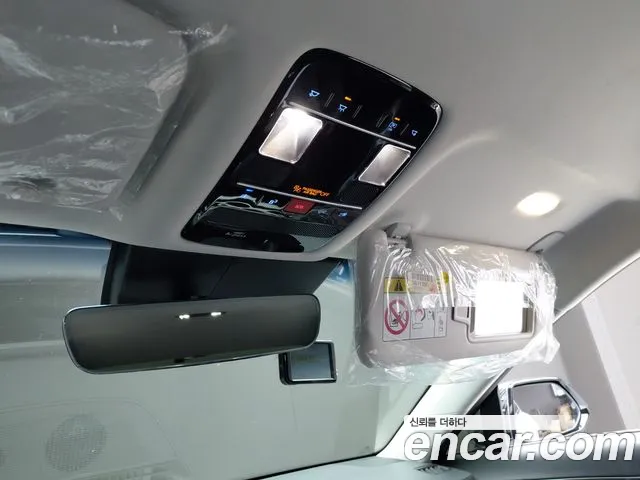 Hyundai Grandeur Grandeur (GN7) 2.5 Бензин 2WD — Фото автомобиля 16
