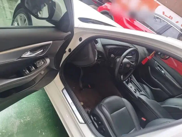 Cadillac CT5 — Фото автомобиля 15