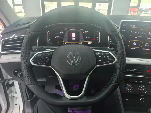 Volkswagen Tiguan L — Фото автомобиля 19