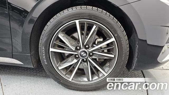Hyundai Grandeur Новый Grandeur IG — Фото автомобиля 20