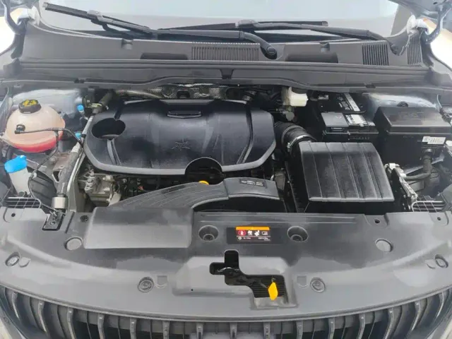 Geely Binyue — Фото автомобиля 10