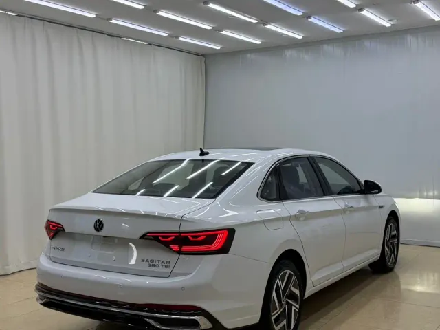 Volkswagen Sagitar — Фото автомобиля 4