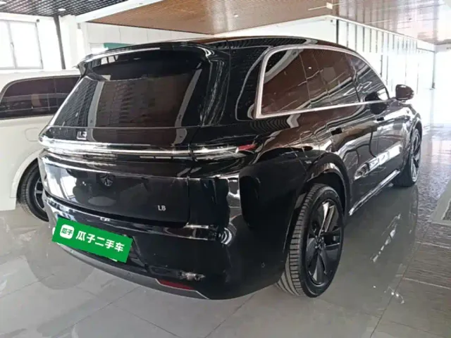 Li Auto L8 — Фото автомобиля 6