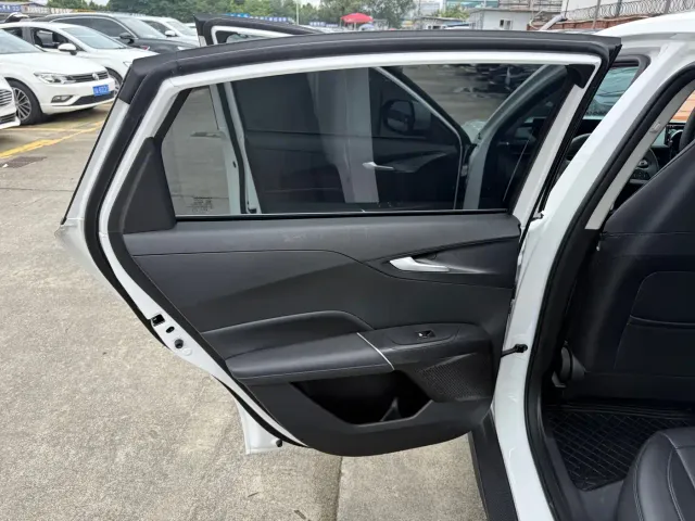 Changan Eado — Фото автомобиля 9
