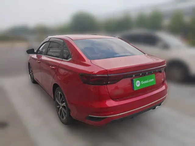 Geely Emgrand — Фото автомобиля 24