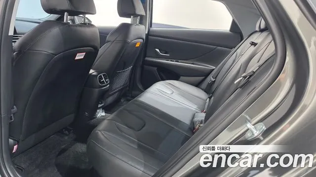 Hyundai Avante CN7 — Фото автомобиля 24