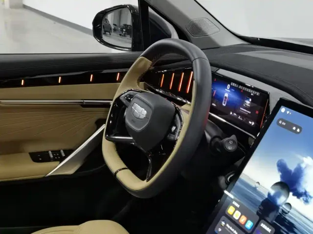 Geely Boyue L — Фото автомобиля 22