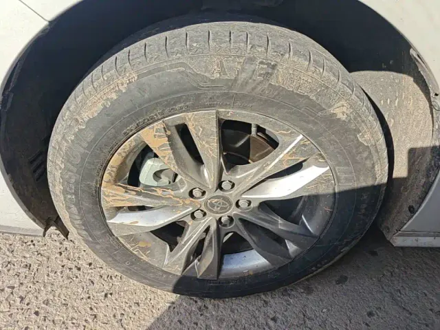 Toyota Sienna — Фото автомобиля 22