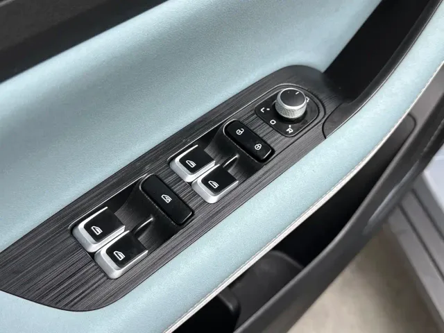 Geely Emgrand S — Фото автомобиля 10
