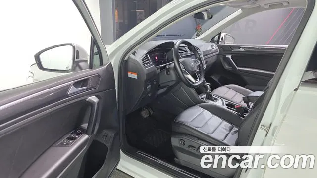 Volkswagen Tiguan 2nd Gen — Фото автомобиля 10