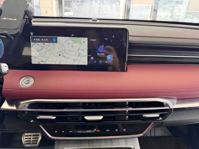 Jetour X70 Plus — Фото автомобиля 10