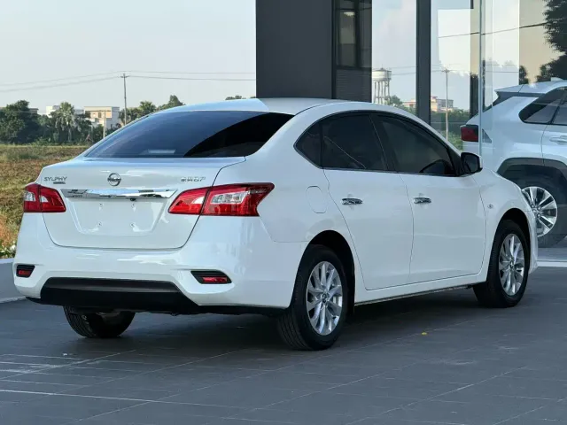 Nissan Sylphy — Фото автомобиля 4