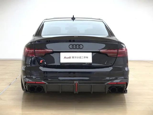 Audi A4L — Фото автомобиля 5