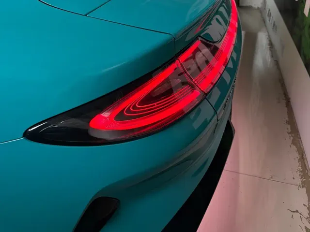 Xiaomi SU7 — Фото автомобиля 17