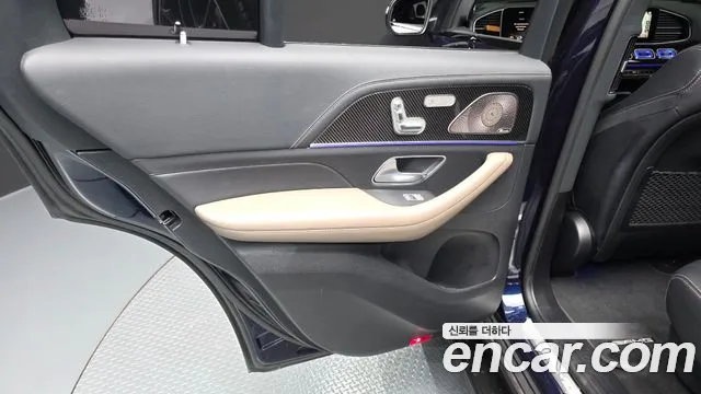 Mercedes-Benz GLE-Class — Фото автомобиля 22