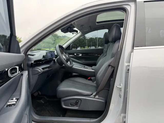 Geely Galaxy E5 — Фото автомобиля 5
