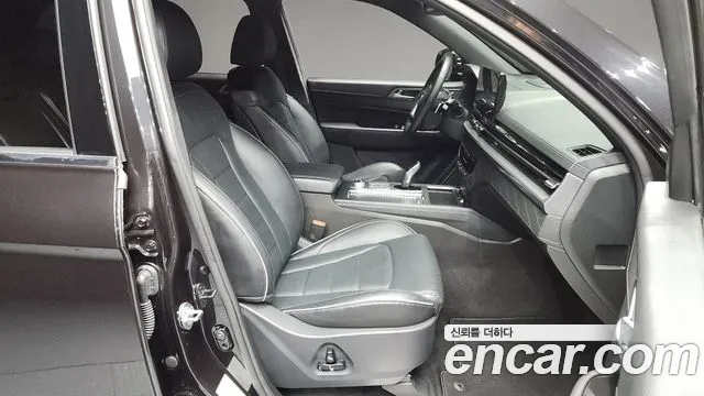 KG_Mobility_Ssangyong Rexton Rexton Arena Дизель 2.2 4WD — Фото автомобиля 11