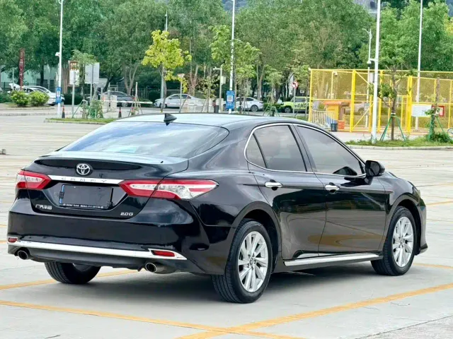 Toyota Camry — Фото автомобиля 5