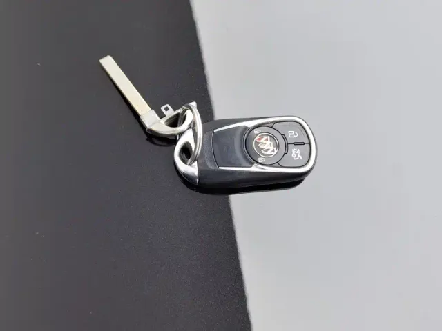 Buick Regal — Фото автомобиля 19