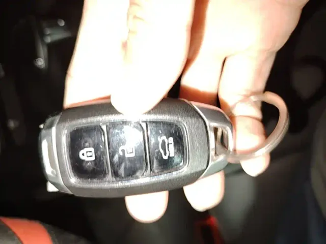 Hyundai Elantra — Фото автомобиля 8