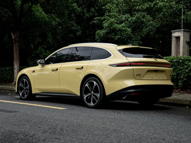 Nio ET5 Touring — Фото автомобиля 5