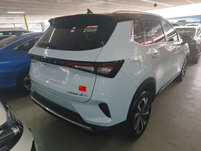 Wuling Asta — Фото автомобиля 6