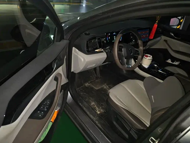 BYD Qin PLUS — Фото автомобиля 17