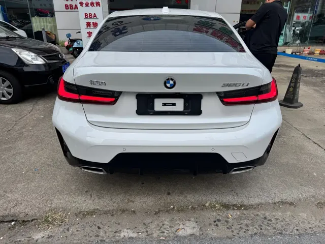 BMW 3 Series — Фото автомобиля 10
