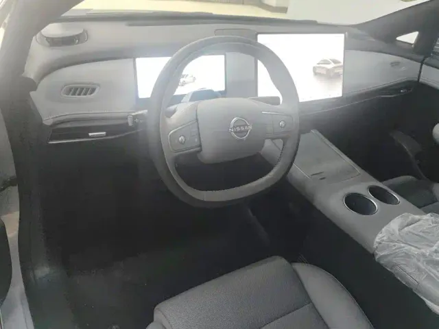 Nissan N7 — Фото автомобиля 12