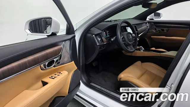 Volvo S90 — Фото автомобиля 19