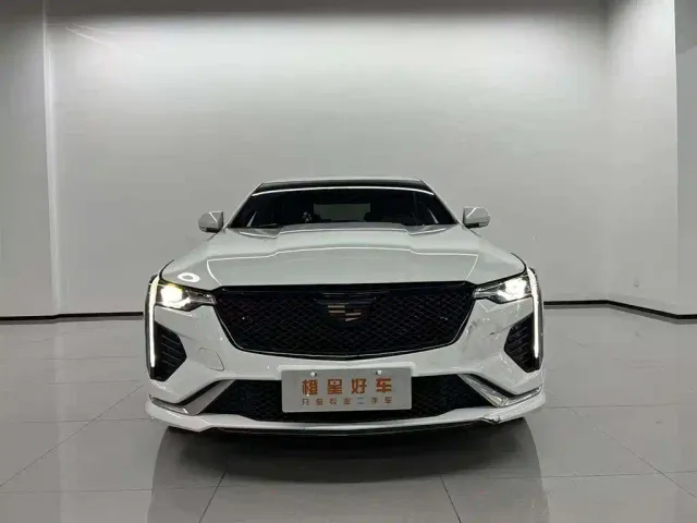 Cadillac CT4 — Фото автомобиля 2