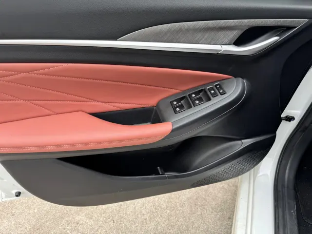 Changan Eado 2023 Enjoy Edition PLUS Blue Whale NE 1.4T GDI DCT Premium Edition — Фото автомобиля 9