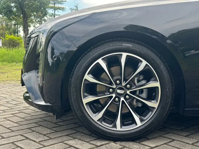 Cadillac CT5 — Фото автомобиля 16