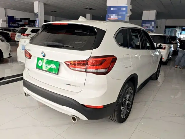 BMW X1 — Фото автомобиля 6