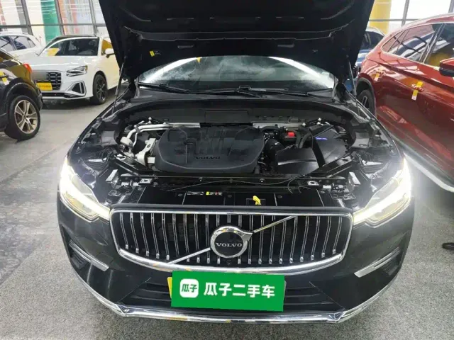 Volvo XC60 — Фото автомобиля 18