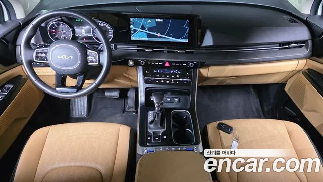 Kia Carnival Generation 4 — Фото автомобиля 7