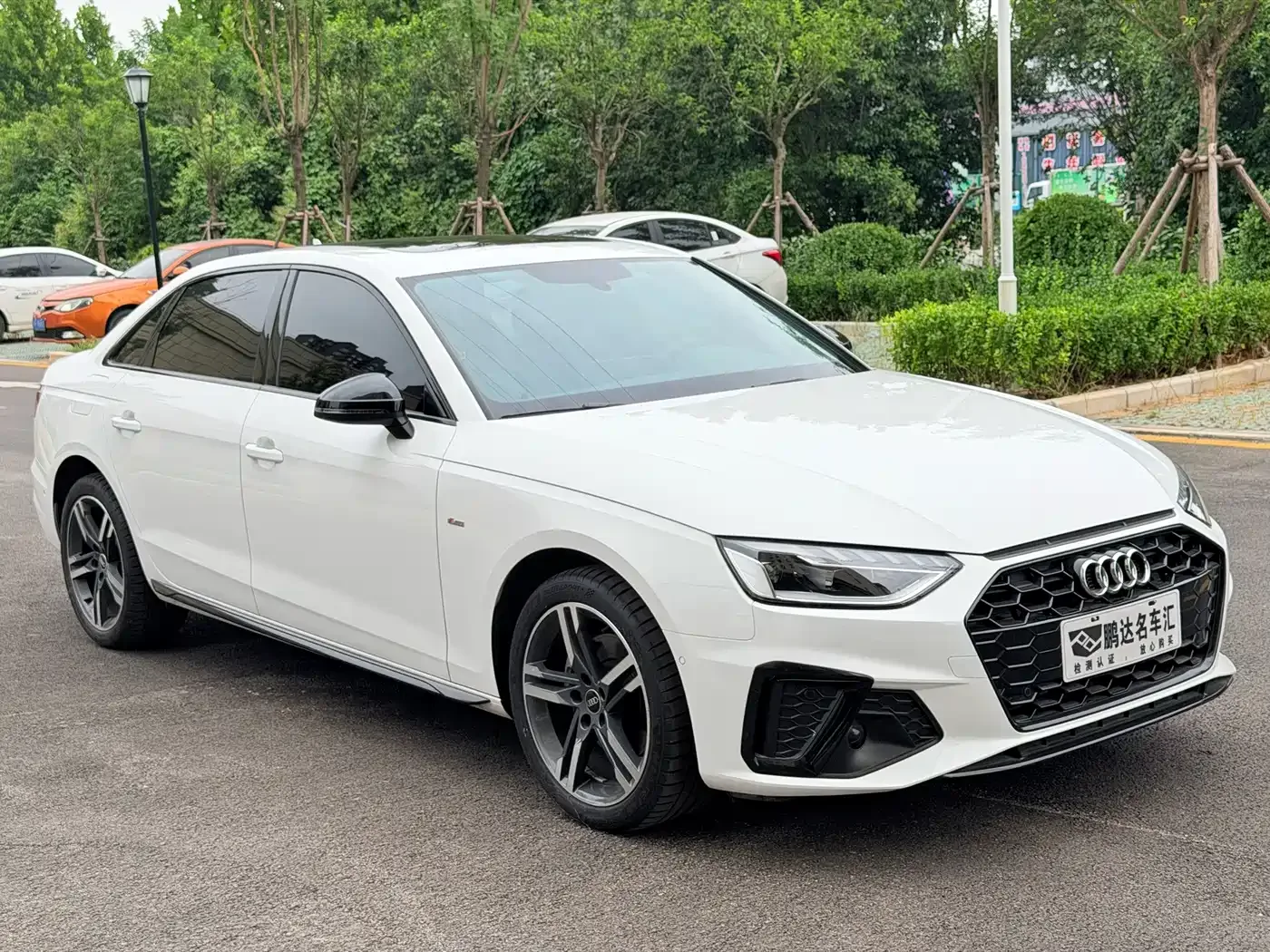 Audi Audi A4L 2022 40 TFSI Luxury Dynamic — Фото автомобиля 3