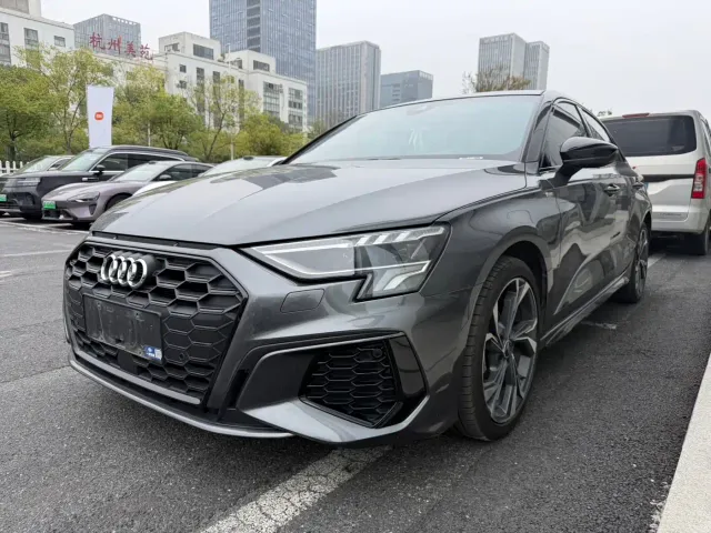 Фотография автомобиля — Audi A3