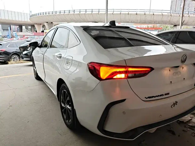 Buick Verano — Фото автомобиля 4