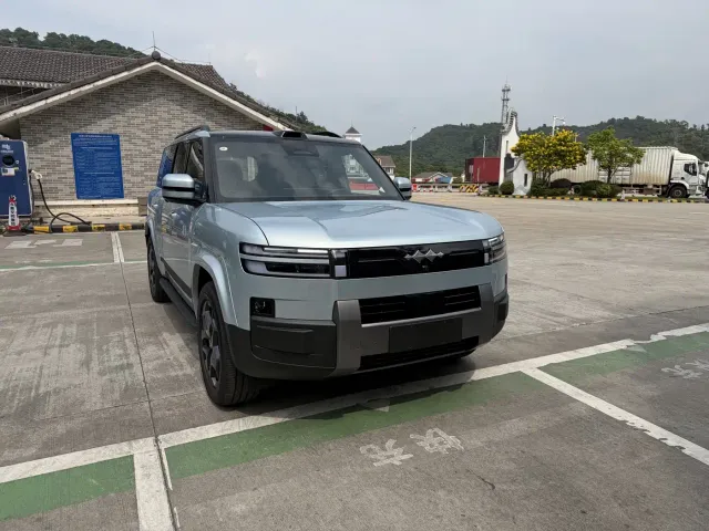 BYD FangChengBao Titanium 7 — Фото автомобиля 3