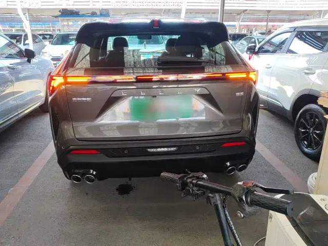 Geely Boyue — Фото автомобиля 5