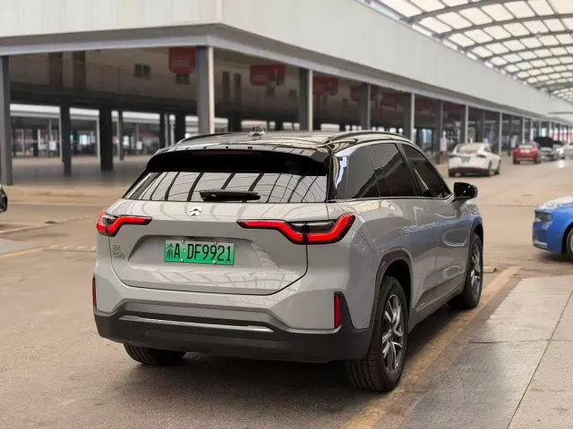 Nio ES6 — Фото автомобиля 9