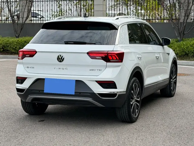Volkswagen T-Roc — Фото автомобиля 16