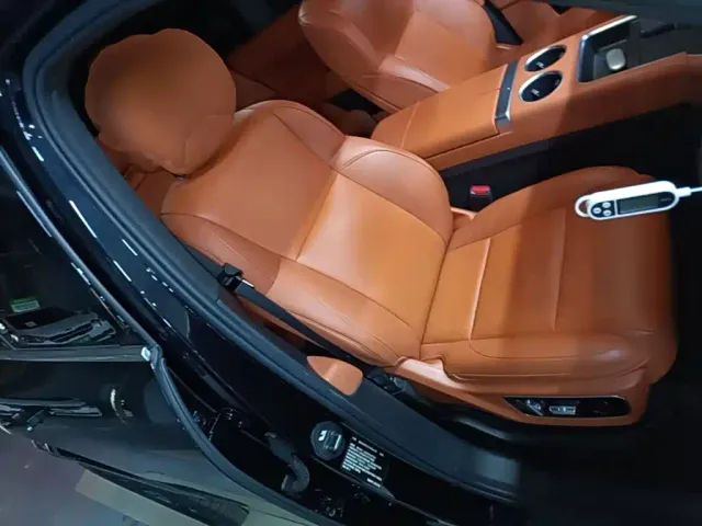 Li Auto L7 — Фото автомобиля 24