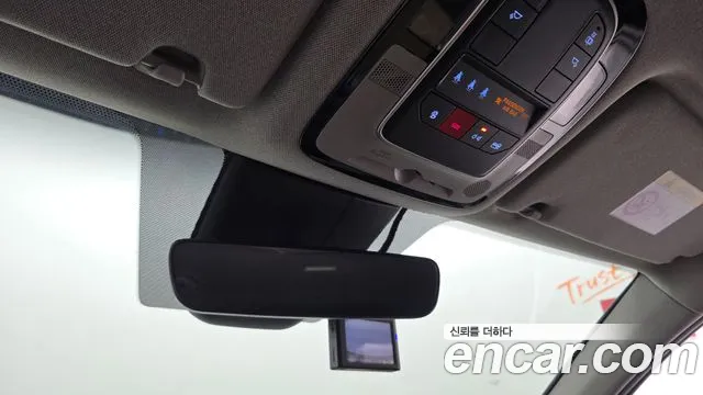Hyundai Santafe — Фото автомобиля 16