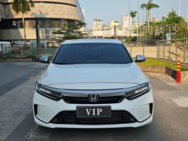 Honda Inspire — Фото автомобиля 2