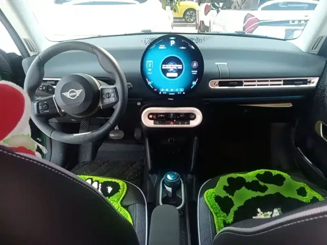 MINI Cooper — Фото автомобиля 9