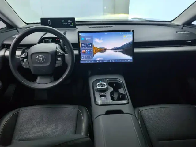Toyota bZ5 — Фото автомобиля 12