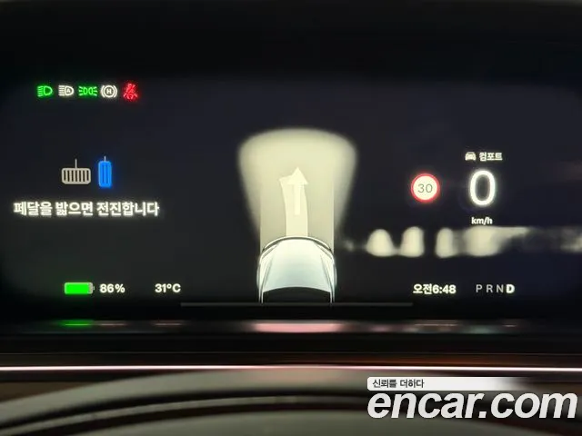 Tesla Model X — Фото автомобиля 2