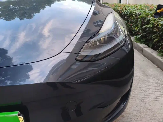 Tesla Model Y — Фото автомобиля 23